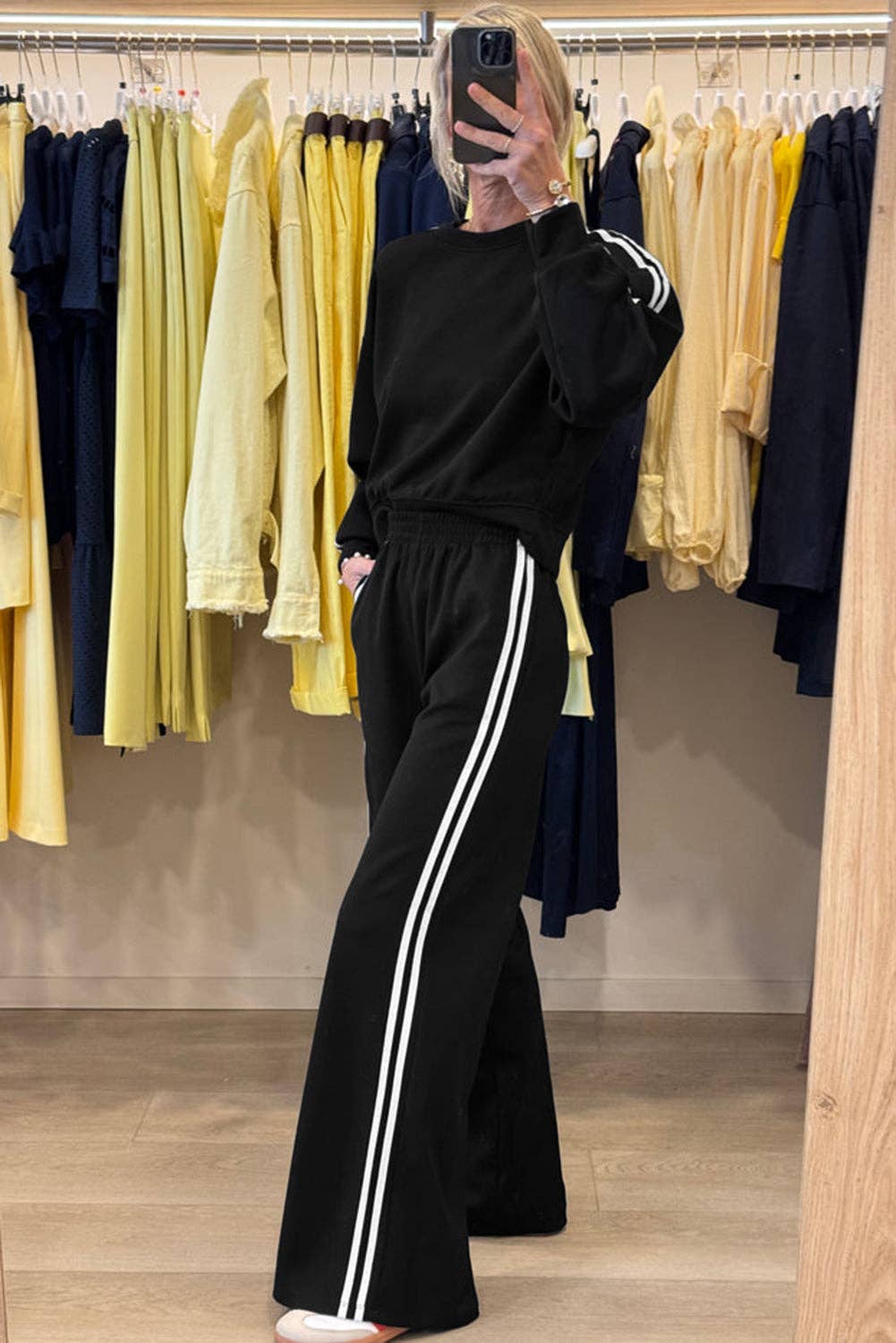 Black Varsity Striped Detail Crewneck Pullover Elastic Sweatpants 2pcs Outfit